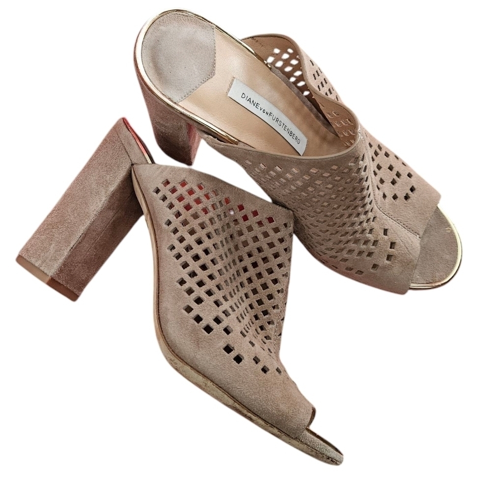DVF "Taviano" Laser Cut Mule Taupe Sz 7M